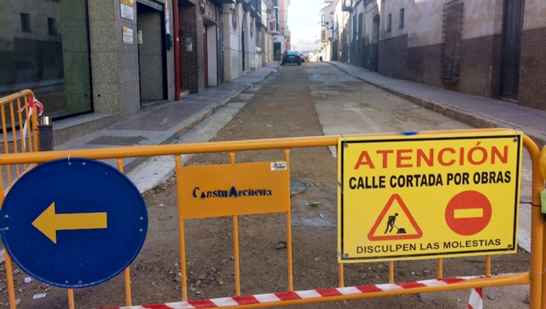 Se abrirá al tráfico la calle Cánovas del Castillo a partir de la semana del 22 de enero